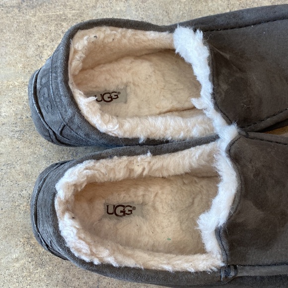 Mens UGG shoes see pictures for measurements no size tag - Picture 3 of 9